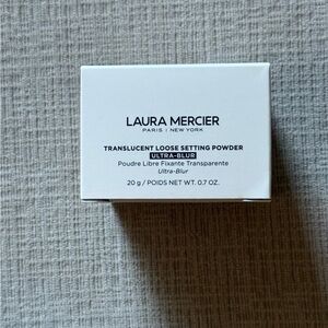 Laura Mercier Translucent honey Loose Setting Powder